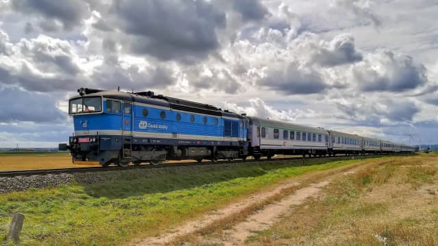 Jak dojechać na Hel z Warszawy? Sprawdzone opcje transportu i ceny biletów Jak dojechać na Hel z Warszawy? Sprawdzone opcje transportu i ceny biletów